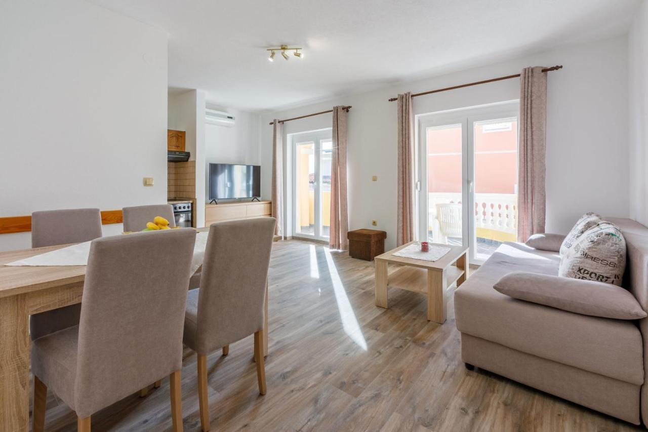 Apartments Kulas Novi Vinodolski Dış mekan fotoğraf